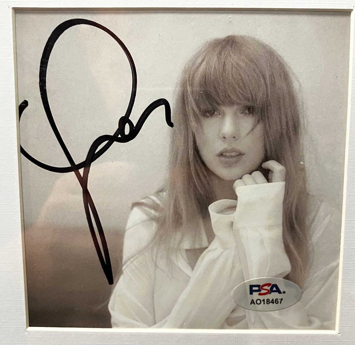 Taylor Swift Signed CD Cover PSA COA – All In Autographs