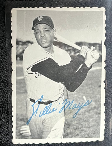 Willie Mays Deckle Edge Signed Photo 1969 No.33