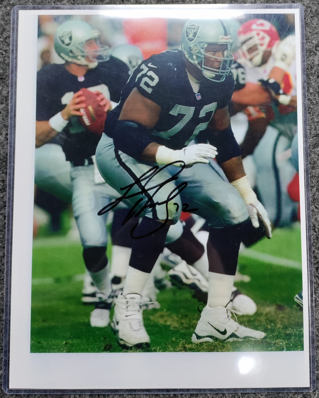 Eagles Hugh Douglas signed and Inscribed cheapest 16x20 photo