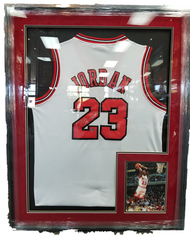 Michael Jordan Signed Bulls Jersey Framed