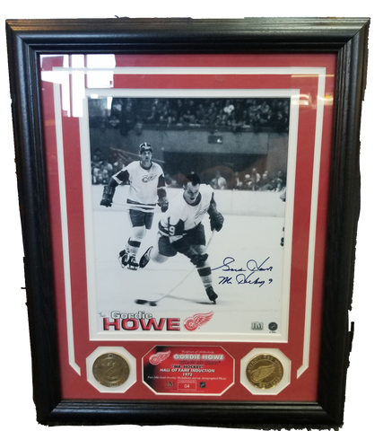 Gordie Howe Signed Detriot Red Wings Photo Frame