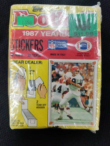 Topps Football 1987 Yearbook Sticker Collection