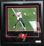 Tom Brady Tampa Bay Buccaneers Autographed Framed Photo Super Bowl LV (55)